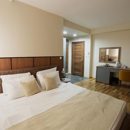 Hotel City In Кочани Екстер'єр фото